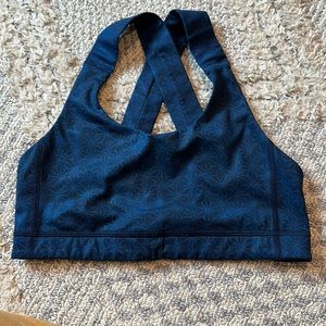 Lululemon sports bra